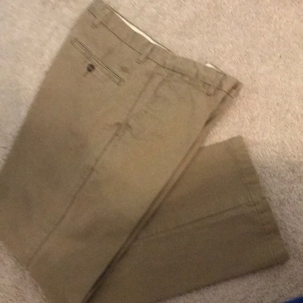 Men’s Dockers.